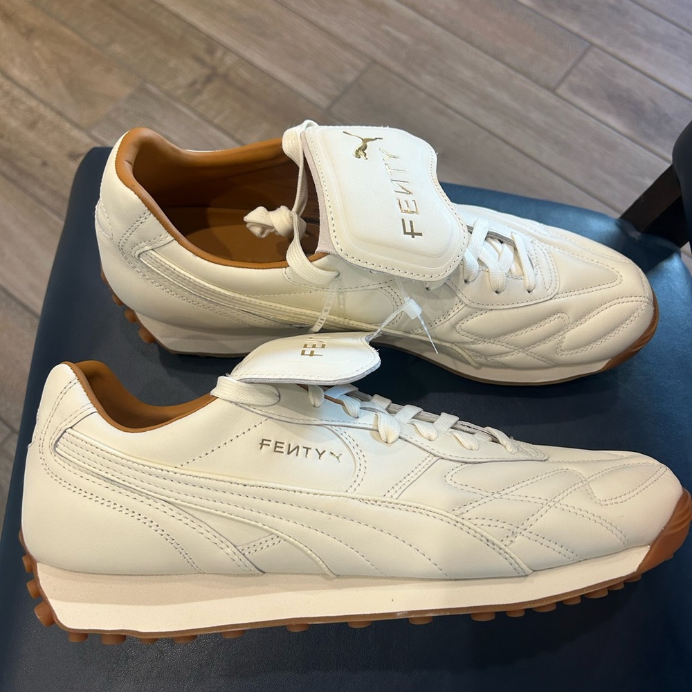 Fenty x Puma Avanti sneakers Off White size men’s 13 New